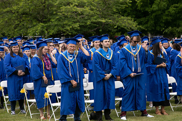 1072_CCGrad2023