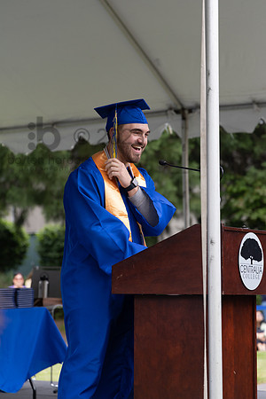 2182_CC_Grad_JS